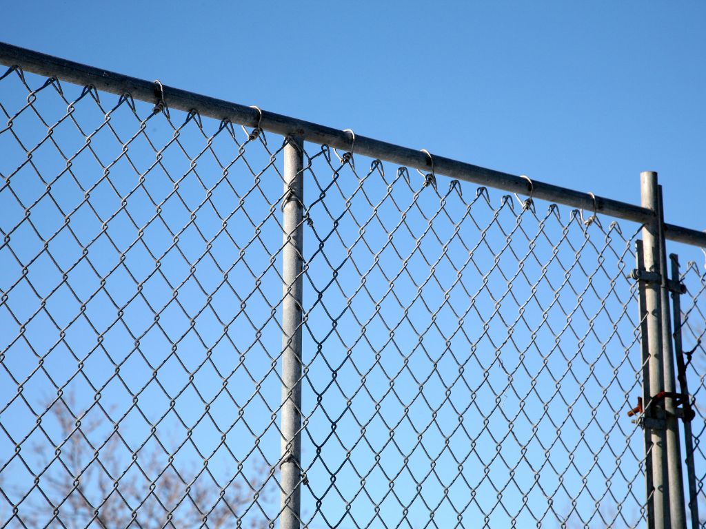 Lakshmiwirenetting - Best fencing -Why Choose Chain Link Fencing for Your Property?