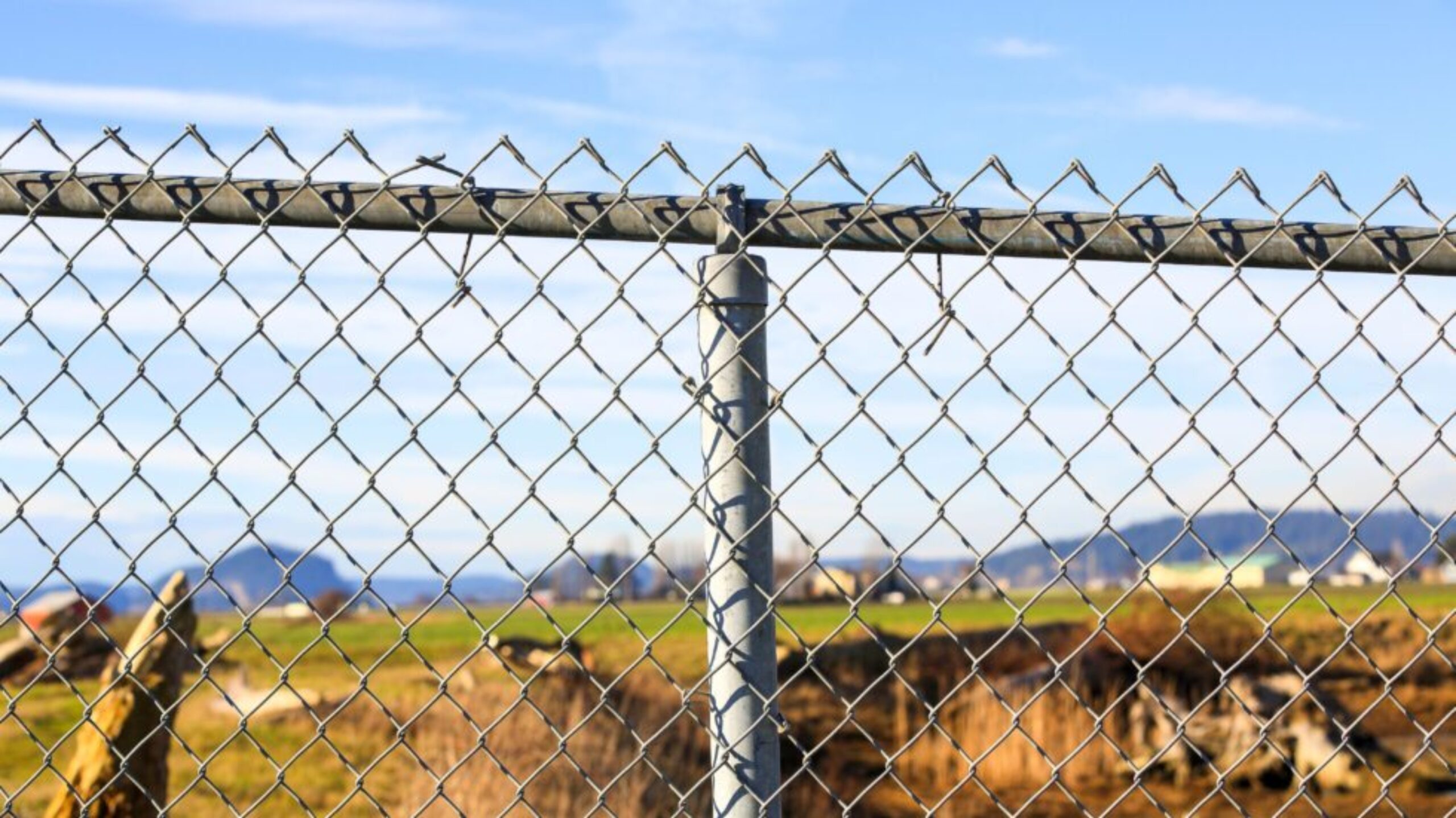 Lakshmiwirenetting - Best fencing - Discovering Chain Link Fences’ Power and Flexibility 2