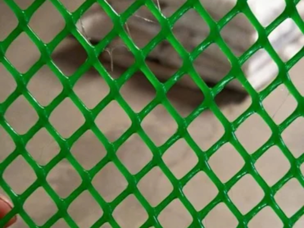 Lakshmiwirenetting - Best fencing - Exploring the best, Versatility and Uses of Plastic Wire Mesh 3