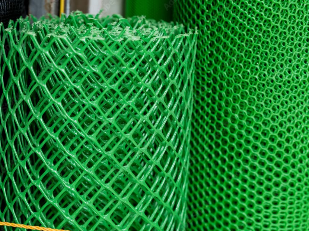 Lakshmiwirenetting - Best fencing - Unleashing the Potential of Plastic Mesh 3