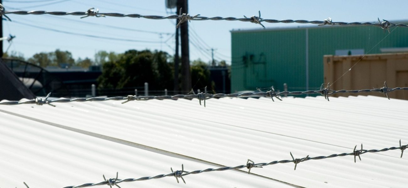 Lakshmiwirenetting - Best fencing - Exploring the Intrigues of Barbed Fences 4