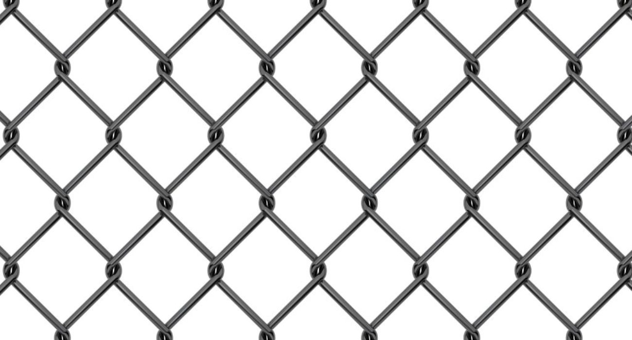 Lakshmiwirenetting - Best fencing - Transform Your Area with a Sturdy & Adaptable Chain Link Fence! 4